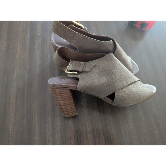 Donald J. Pliner Shoes - DONALD PLINER Size 9.5 indo- 60 Leather Heels Sandals Shoes